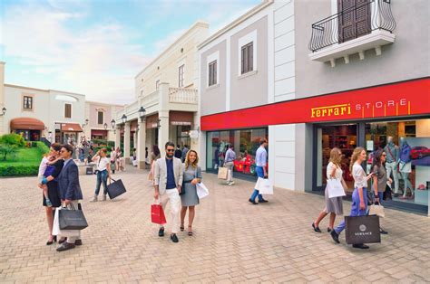 sicilia outlet village hours